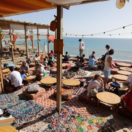 Locals Taghazout Surfcamp Hotel Exterior photo