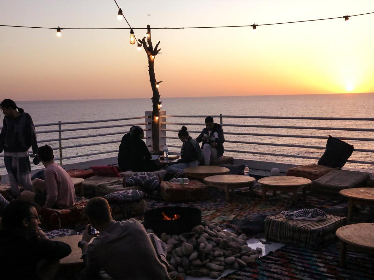 Locals Taghazout Surfcamp Hotel Exterior photo