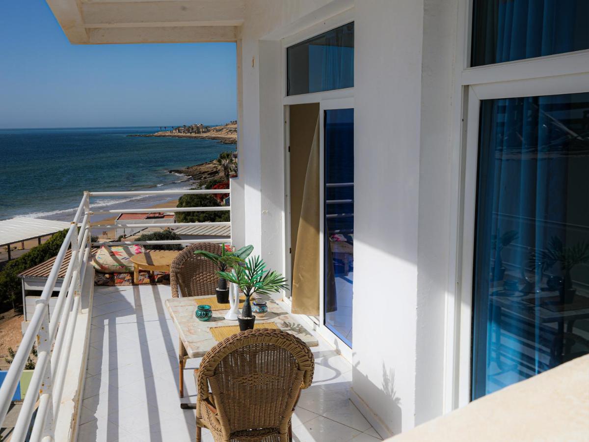 Locals Taghazout Surfcamp Hotel Exterior photo